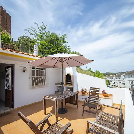 B103 - Castle Way Townhouse