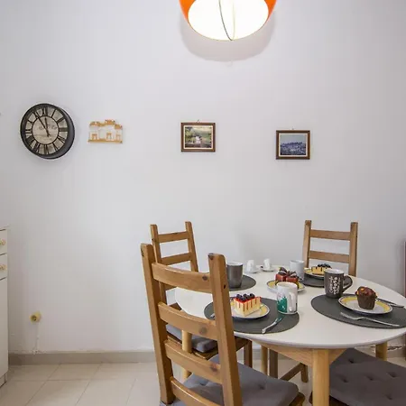 B103 - Castle Way Townhouse * Silves