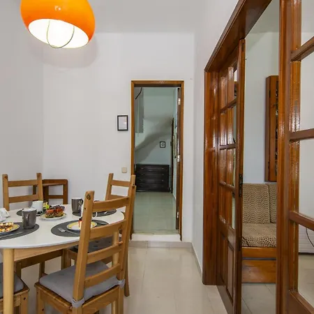 Holiday home B103 - Castle Way Townhouse *