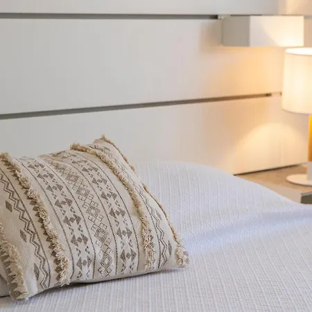 B103 - Castle Way Townhouse Holiday home *