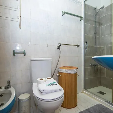 B103 - Castle Way Townhouse Holiday home