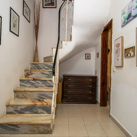 B103 - Castle Way Townhouse Silves