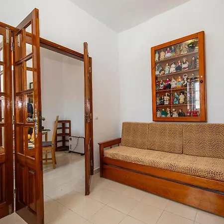 B103 - Castle Way Townhouse *